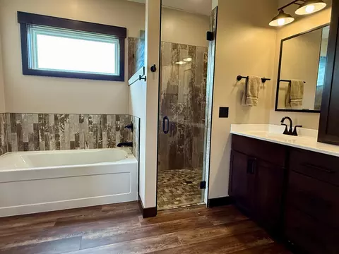 Bath - 1122 3rd St, Wanamingo, MN 55983 photo 3 of 8
