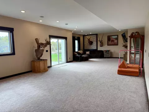 Living - 1122 3rd St, Wanamingo, MN 55983 photo 7 of 12