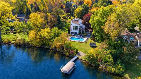2457 Dianna Ln, Little Canada, MN 55117