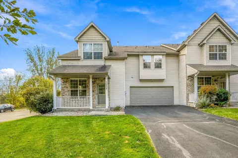 1032 Kaylee St, Chaska, MN 55318