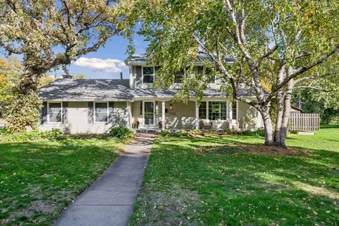 2001 Westwood Hills Dr, Saint Louis Park, MN 55426