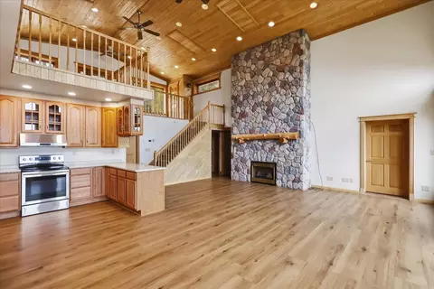 Living - 1807 Everett Bay Rd, Tower, MN 55790 photo 5 of 7