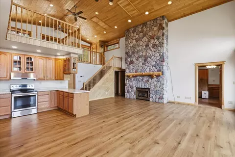 Living - 1807 Everett Bay Rd, Tower, MN 55790 photo 7 of 7