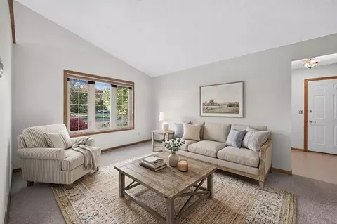 6195 River Mill Dr, Monticello, MN 55362