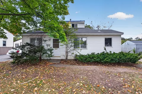 7017 52nd Ave N, Crystal, MN 55428