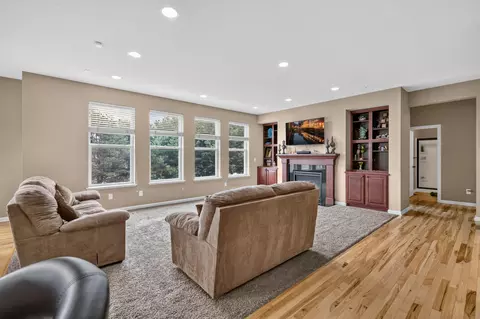 16991 Evening Ter, Lakeville, MN 55044