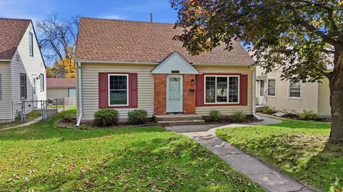 5206 Xerxes Ave N, Minneapolis, MN 55430