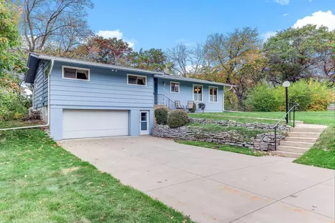 1935 Flandrau St, Maplewood, MN 55109