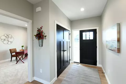 Entry Way - 3155 Archer Pl S, Fargo, ND 58104 photo 1 of 3