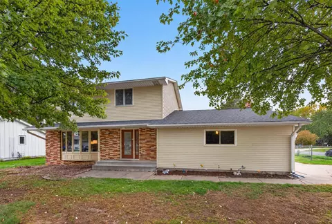 162 Emerson Ave W, West Saint Paul, MN 55118