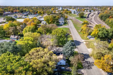View/Area - 810 E Junius Ave, Fergus Falls, MN 56537 photo 7 of 10