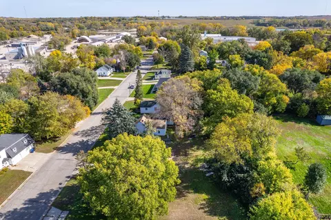 View/Area - 810 E Junius Ave, Fergus Falls, MN 56537 photo 3 of 10