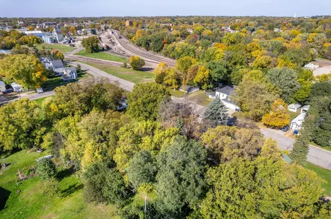View/Area - 810 E Junius Ave, Fergus Falls, MN 56537 photo 6 of 10