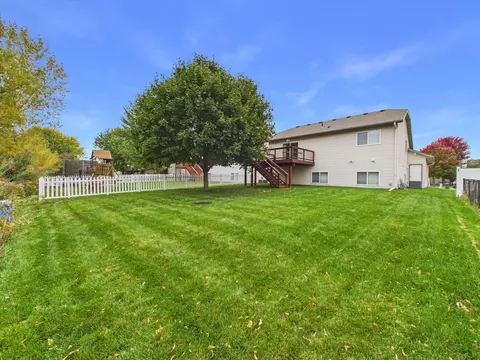 Exterior - 6724 Black Spruce St, Saint Cloud, MN 56303 photo 3 of 7