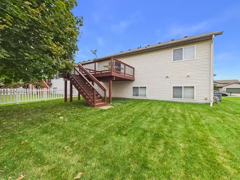 Exterior - 6724 Black Spruce St, Saint Cloud, MN 56303 photo 6 of 7