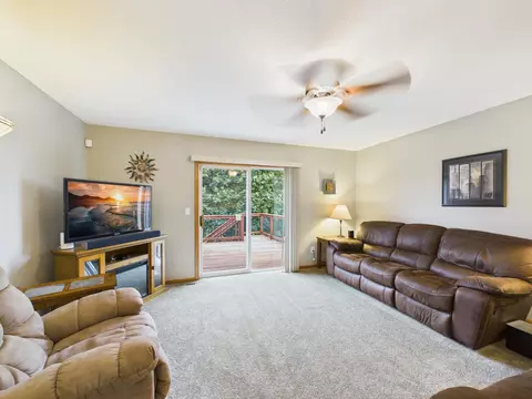 Living - 6724 Black Spruce St, Saint Cloud, MN 56303 photo 2 of 7