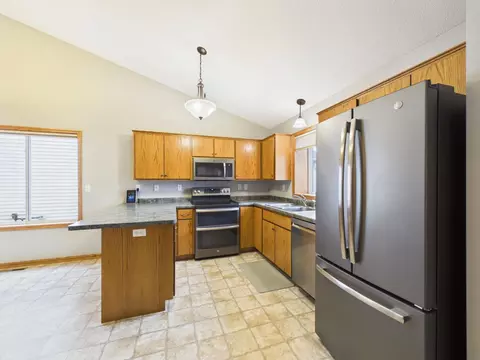 Kitchen - 6724 Black Spruce St, Saint Cloud, MN 56303 photo 3 of 3