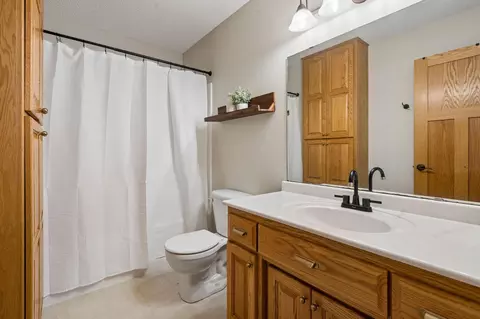 Bath - 10033 13th Ave, Becker, MN 55308 photo 1 of 3