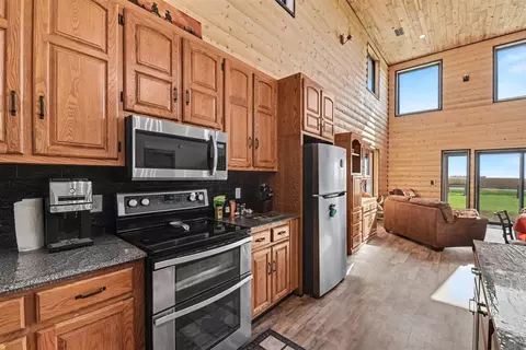 Kitchen - 1913 70th Ave, Jasper, MN 56144 photo 2 of 5