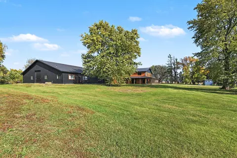 Exterior - 1913 70th Ave, Jasper, MN 56144 photo 5 of 6