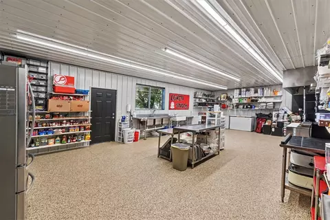 Kitchen - 1913 70th Ave, Jasper, MN 56144 photo 4 of 5