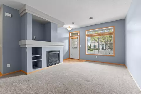1877 Sandcherry Ct NW, Rochester, MN 55901