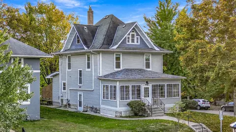 2016 Laurel Ave, Saint Paul, MN 55104