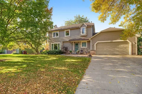 698 Ocala Ln, Mendota Heights, MN 55120