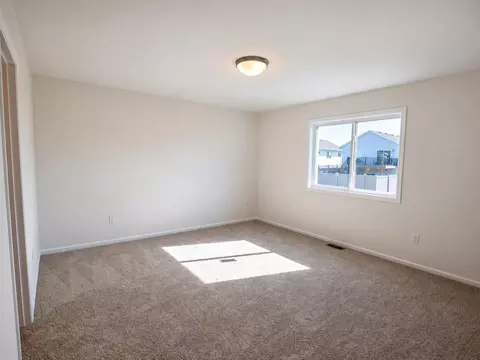 Bedroom - 6013 80 Ave S, Horace, ND 58047 photo 1 of 5
