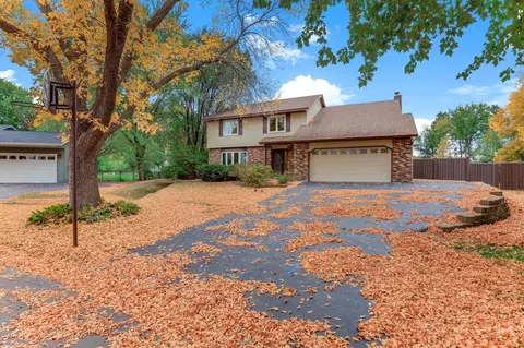 7100 Ivystone Ave S, Cottage Grove, MN 55016