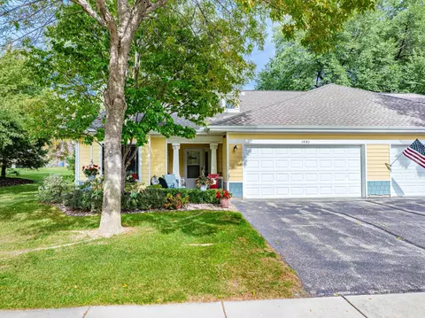 1481 Ravoux Ln, Chaska, MN 55318