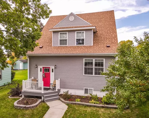 631 4th Ave NW, Valley City, ND 58072
