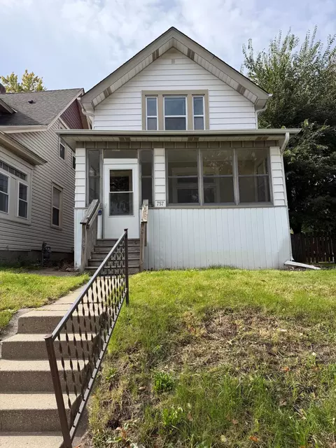 757 Smith Ave S, Saint Paul, MN 55107