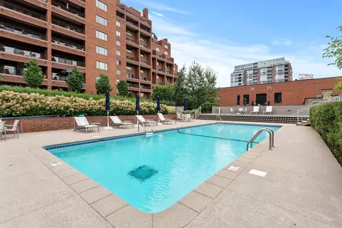 100 2nd St SE #406, Minneapolis, MN 55414