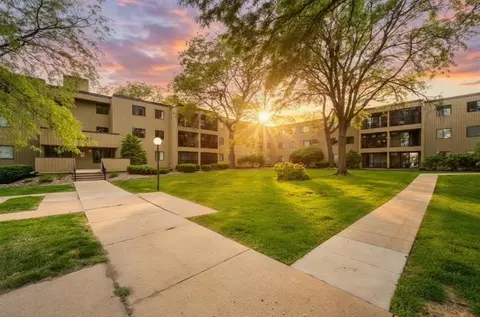 4101 Parklawn Ave #201, Edina, MN 55435