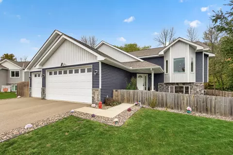 1115 Mulberry Ave NE, Montgomery, MN 56069