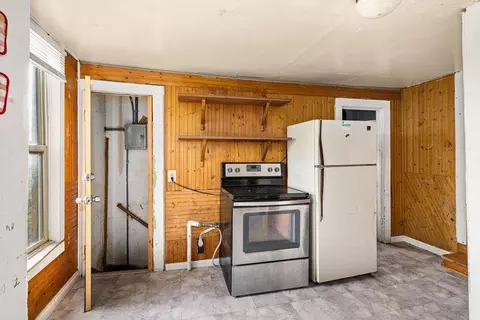 Kitchen - 12 E 5th St, Duluth, MN 55805 photo 3 of 5