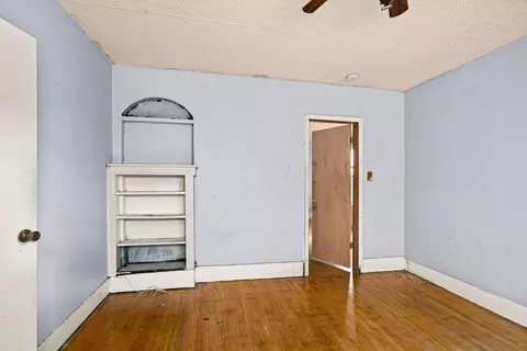 Bedroom - 12 E 5th St, Duluth, MN 55805 photo 10 of 11