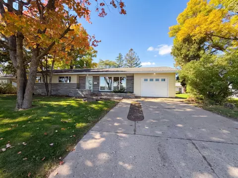Exterior - 1311 15th Ave S, Saint Cloud, MN 56301 photo 4 of 8