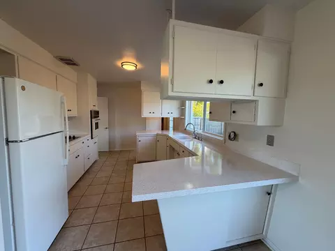 Kitchen - 1311 15th Ave S, Saint Cloud, MN 56301 photo 5 of 7