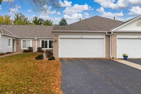 689 Lake View Echo, Woodbury, MN 55129