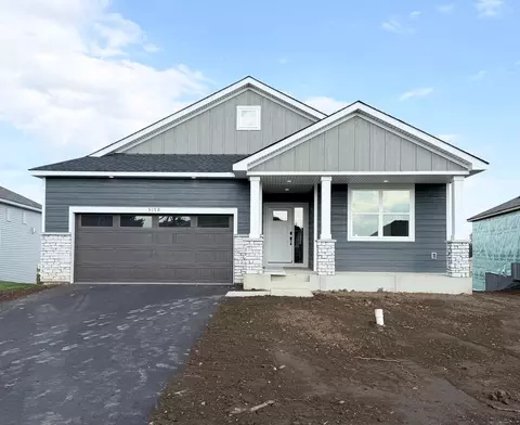 5178 Long Pointe Bay Bay, Woodbury, MN 55129