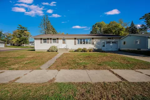 1303 Tilden St, Fairmont, MN 56031
