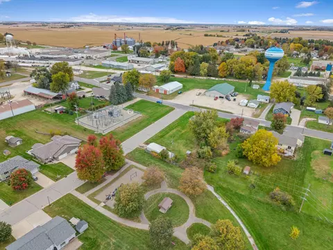 View/Area - 820 2nd Ave SW, Plainview, MN 55964 photo 5 of 5