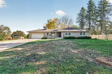 346 Reid Ln, South Saint Paul, MN 55075