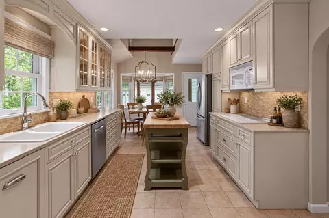Kitchen - 1617 9th St S, Fargo, ND 58103 photo 4 of 5