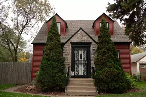 1481 Edgerton St, Saint Paul, MN 55130