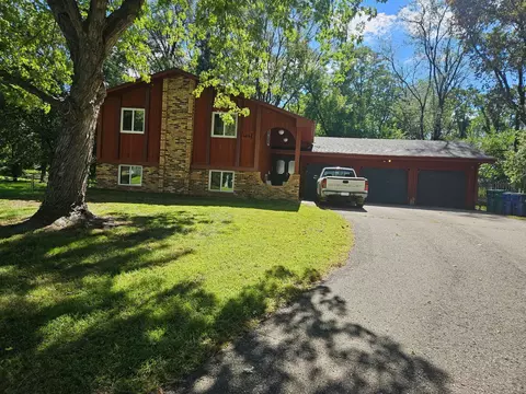 2663-2665 Rice Creek Ter, New Brighton, MN 55112