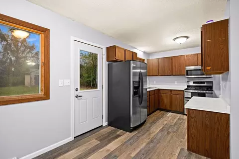 Kitchen - 213 N Cloquet Rd, Proctor, MN 55810 photo 1 of 2