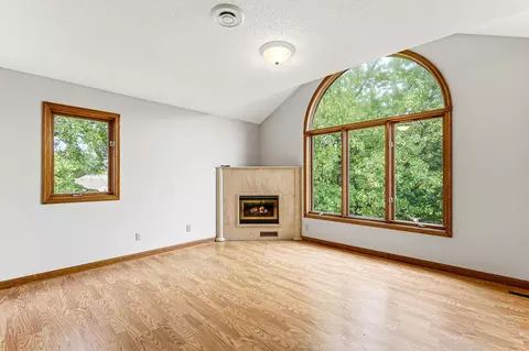 Living - 3244 Bittersweet Ln, Saint Cloud, MN 56301 photo 13 of 16